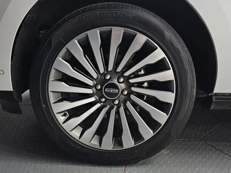 2021 Lincoln Navigator с пробегом 66 935 км