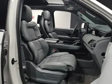 2021 Lincoln Navigator с пробегом 66 935 км