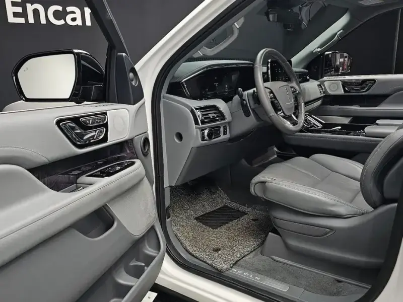 2021 Lincoln Navigator с пробегом 66 935 км