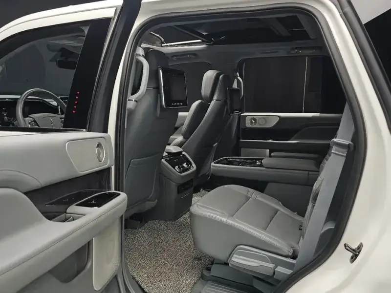 2021 Lincoln Navigator с пробегом 66 935 км