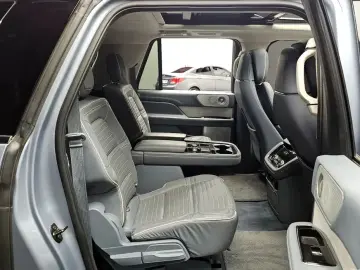 2018 Lincoln Navigator с пробегом 36 478 км