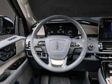 2018 Lincoln Navigator с пробегом 36 478 км