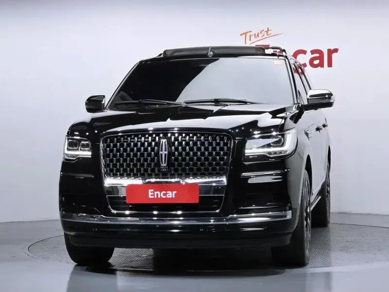 2023 Lincoln Navigator с пробегом 79 554 км