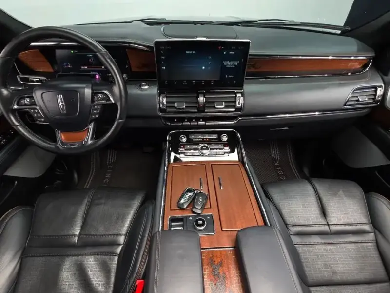 2023 Lincoln Navigator с пробегом 79 554 км