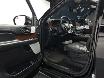 2023 Lincoln Navigator с пробегом 79 554 км