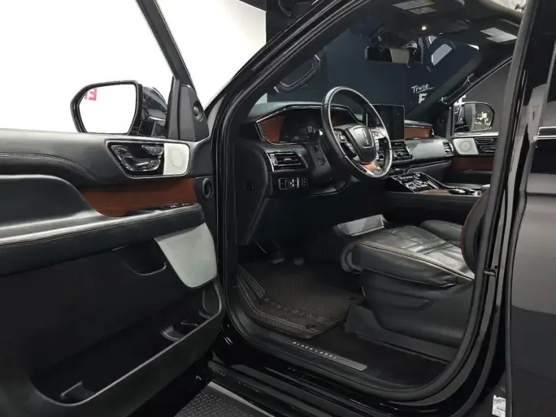 2023 Lincoln Navigator с пробегом 79 554 км
