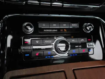 2023 Lincoln Navigator с пробегом 79 554 км