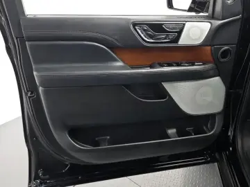 2023 Lincoln Navigator с пробегом 79 554 км
