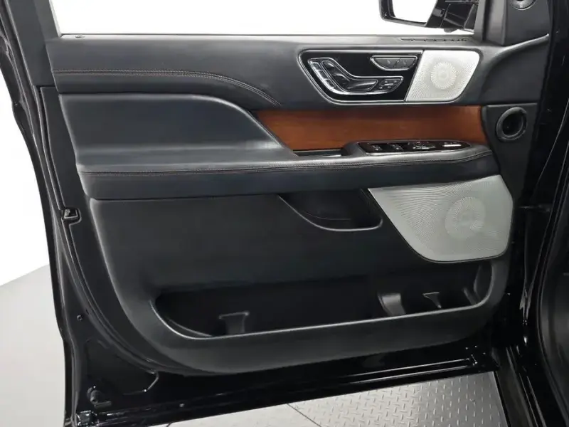 2023 Lincoln Navigator с пробегом 79 554 км