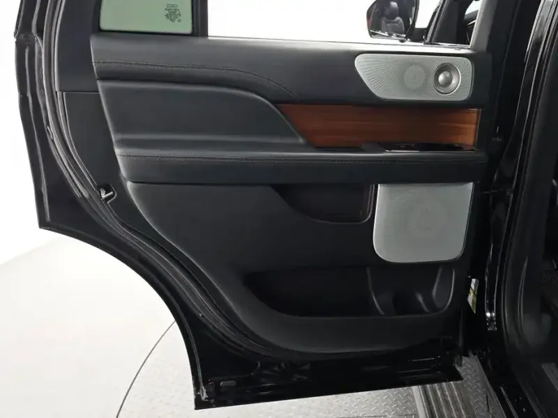 2023 Lincoln Navigator с пробегом 79 554 км
