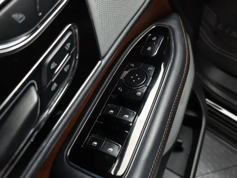 2023 Lincoln Navigator с пробегом 79 554 км