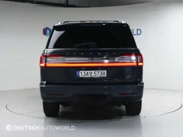 2021 Lincoln Navigator с пробегом 62 900 км