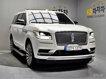 2021 Lincoln Navigator с пробегом 7 066 км