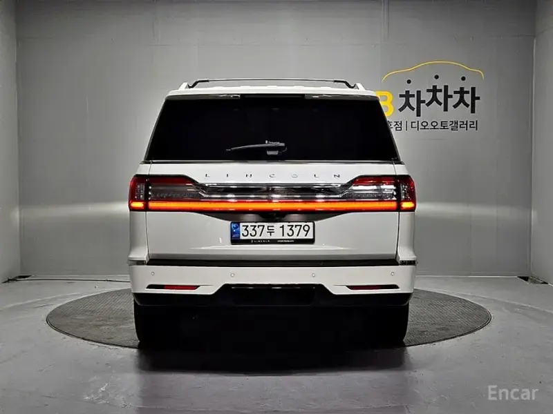 2021 Lincoln Navigator с пробегом 7 066 км
