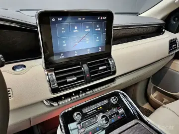 2021 Lincoln Navigator с пробегом 7 066 км