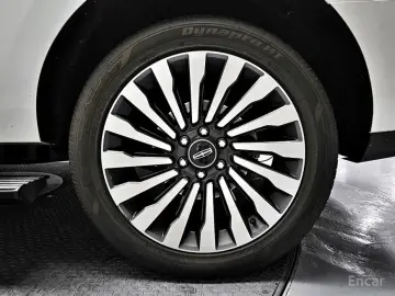 2021 Lincoln Navigator с пробегом 7 066 км