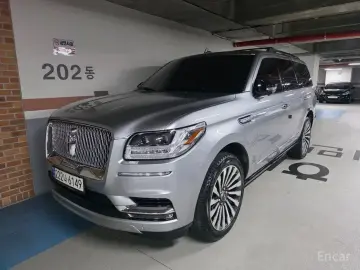 2021 Lincoln Navigator с пробегом 74 728 км