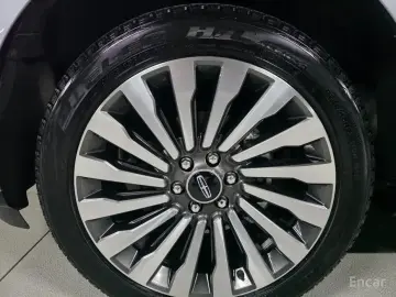 2021 Lincoln Navigator с пробегом 74 728 км