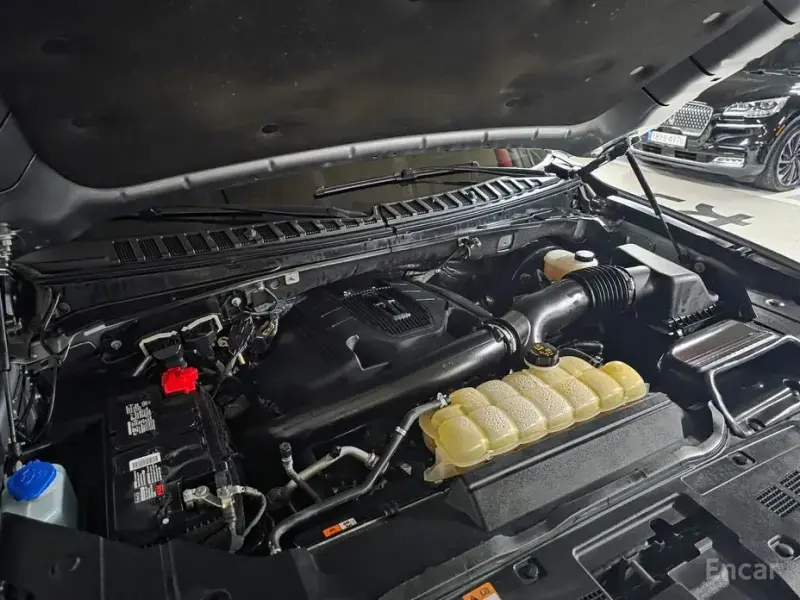 2021 Lincoln Navigator с пробегом 74 728 км
