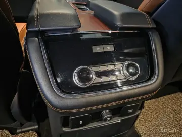 2021 Lincoln Navigator с пробегом 74 728 км