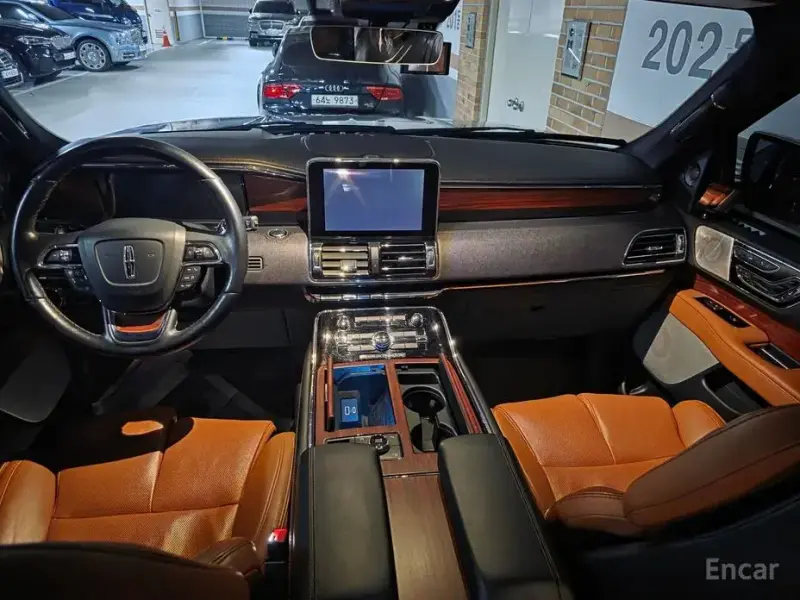 2021 Lincoln Navigator с пробегом 74 728 км
