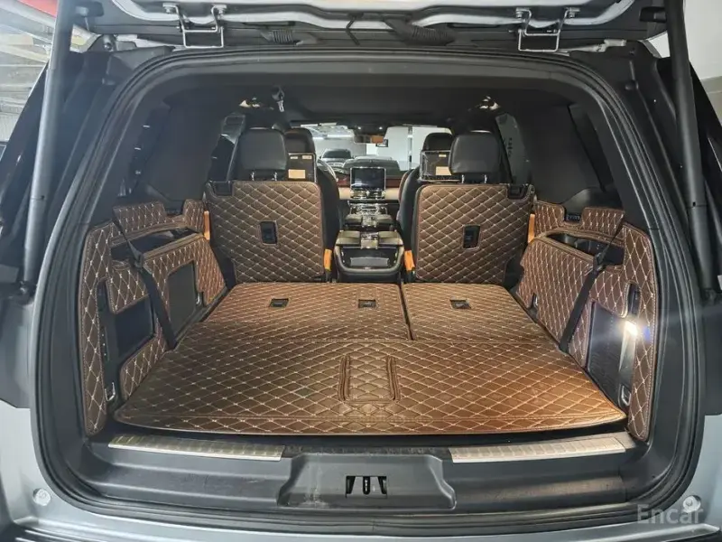 2021 Lincoln Navigator с пробегом 74 728 км
