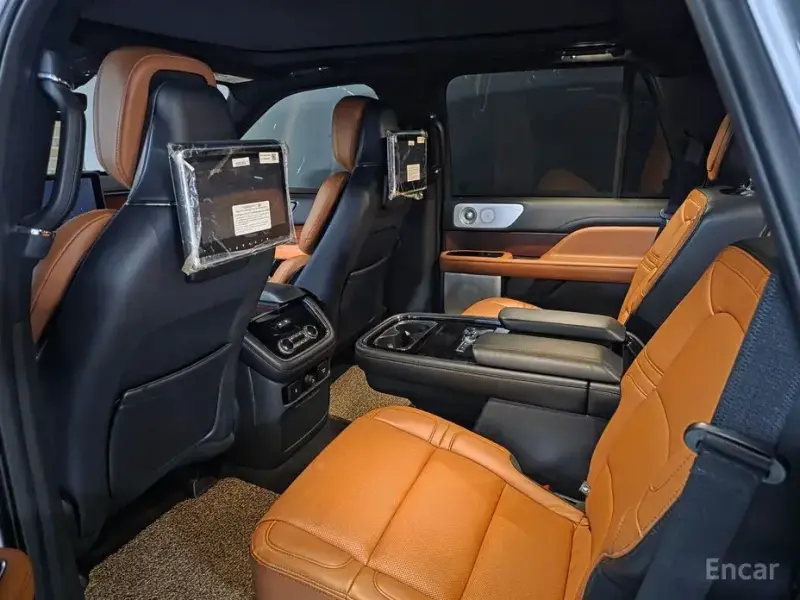 2021 Lincoln Navigator с пробегом 74 728 км
