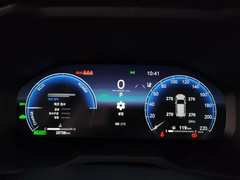 2024 Toyota RAV4 с пробегом 25 758 км
