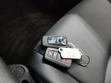 2024 Toyota RAV4 с пробегом 25 758 км
