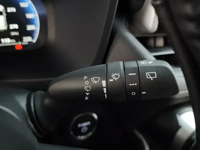 2024 Toyota RAV4 с пробегом 25 758 км