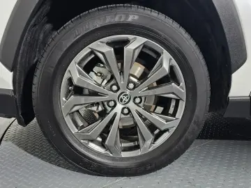 2024 Toyota RAV4 с пробегом 31 477 км