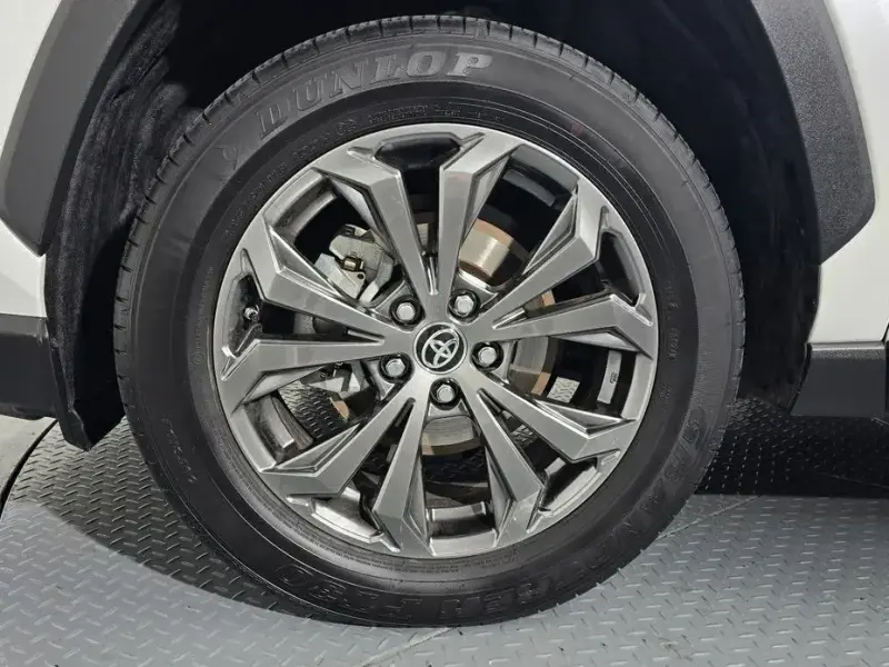 2024 Toyota RAV4 с пробегом 31 477 км