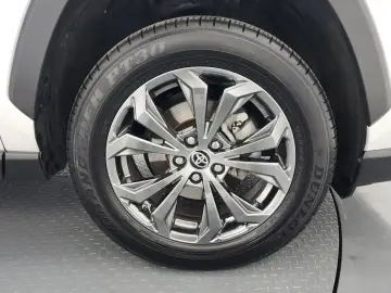 2024 Toyota RAV4 с пробегом 17 797 км