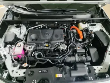 2024 Toyota RAV4 с пробегом 8 634 км