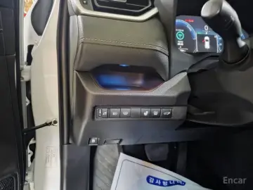 2024 Toyota RAV4 с пробегом 8 634 км