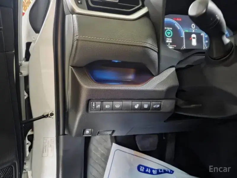 2024 Toyota RAV4 с пробегом 8 634 км