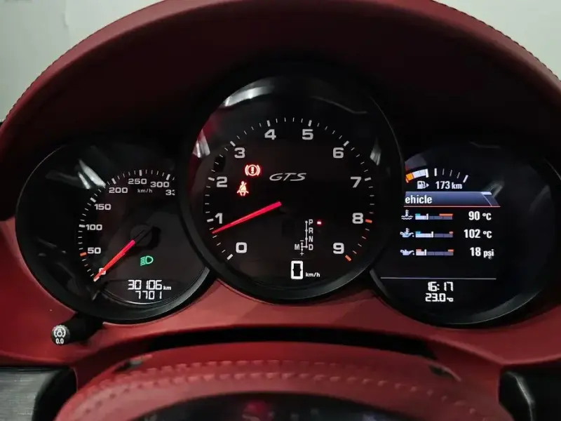 2021 Porsche Cayman с пробегом 30 106 км