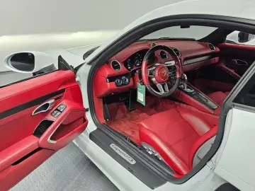 2021 Porsche Cayman с пробегом 30 106 км