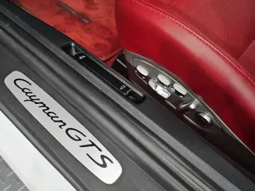 2021 Porsche Cayman с пробегом 30 106 км