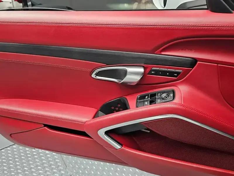 2021 Porsche Cayman с пробегом 30 106 км