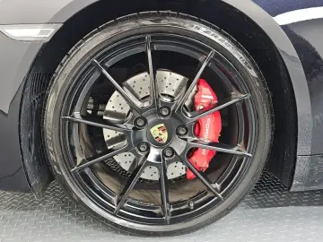 2023 Porsche Cayman с пробегом 18 406 км