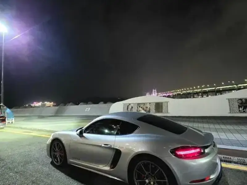 2021 Porsche Cayman с пробегом 29 180 км