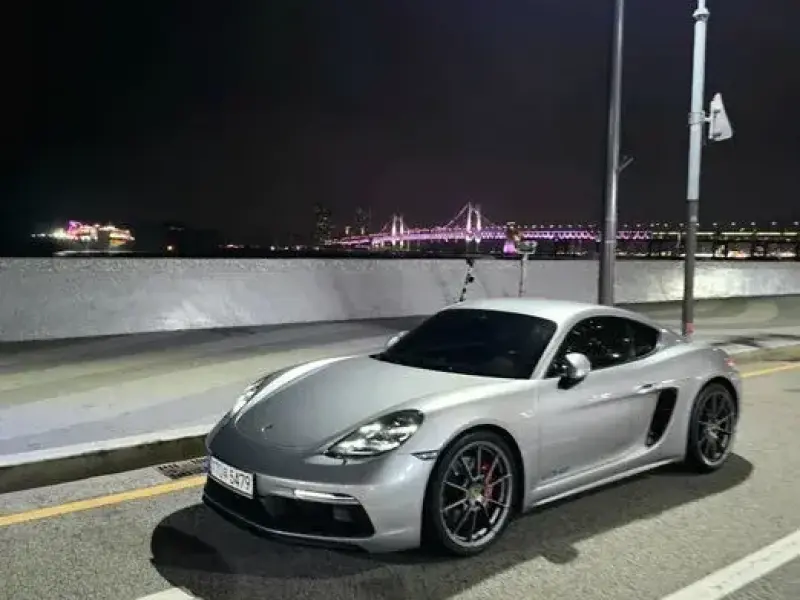 2021 Porsche Cayman с пробегом 29 180 км