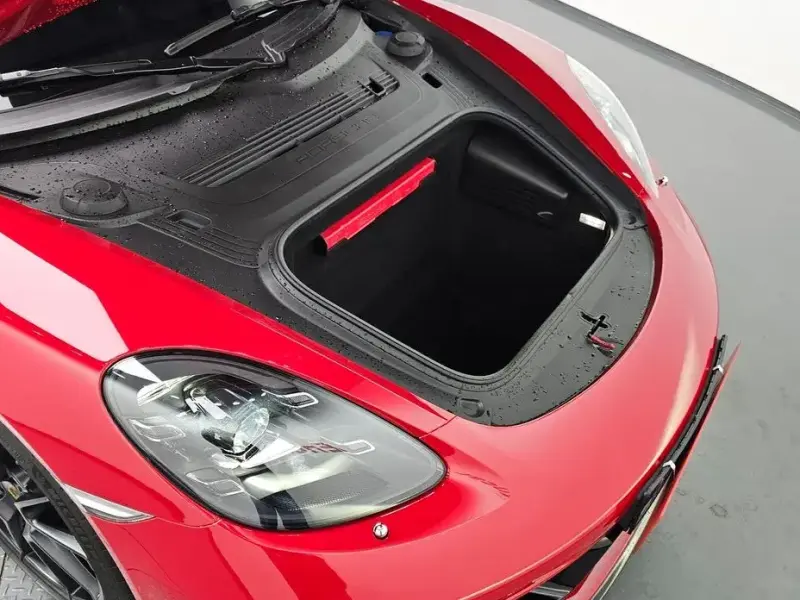 2023 Porsche Cayman с пробегом 21 298 км