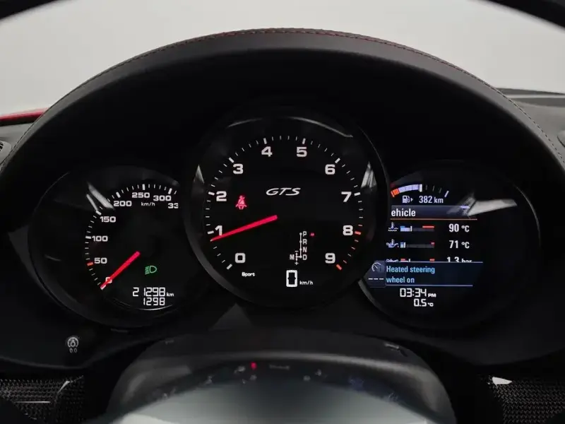 2023 Porsche Cayman с пробегом 21 298 км