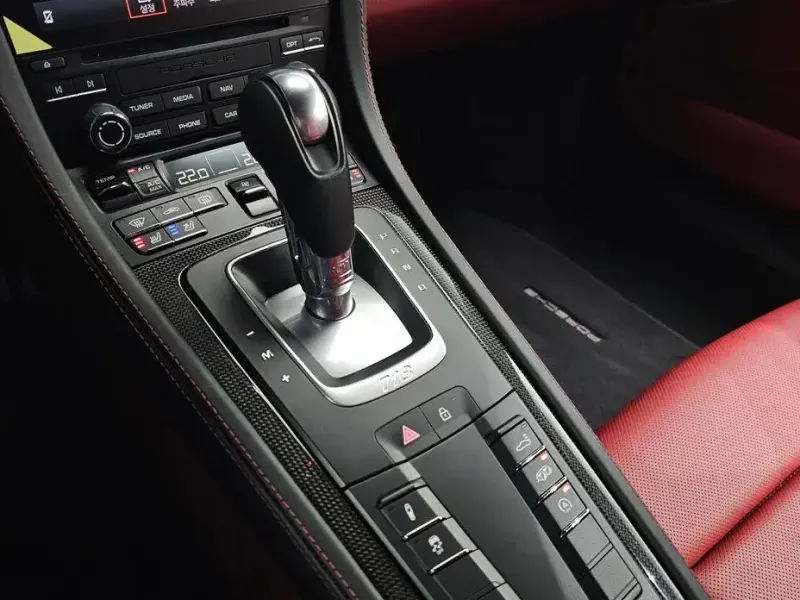 2023 Porsche Cayman с пробегом 21 298 км