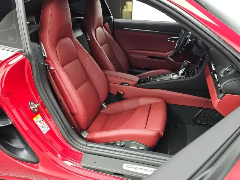 2023 Porsche Cayman с пробегом 21 298 км