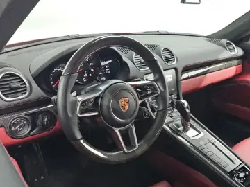 2023 Porsche Cayman с пробегом 21 298 км