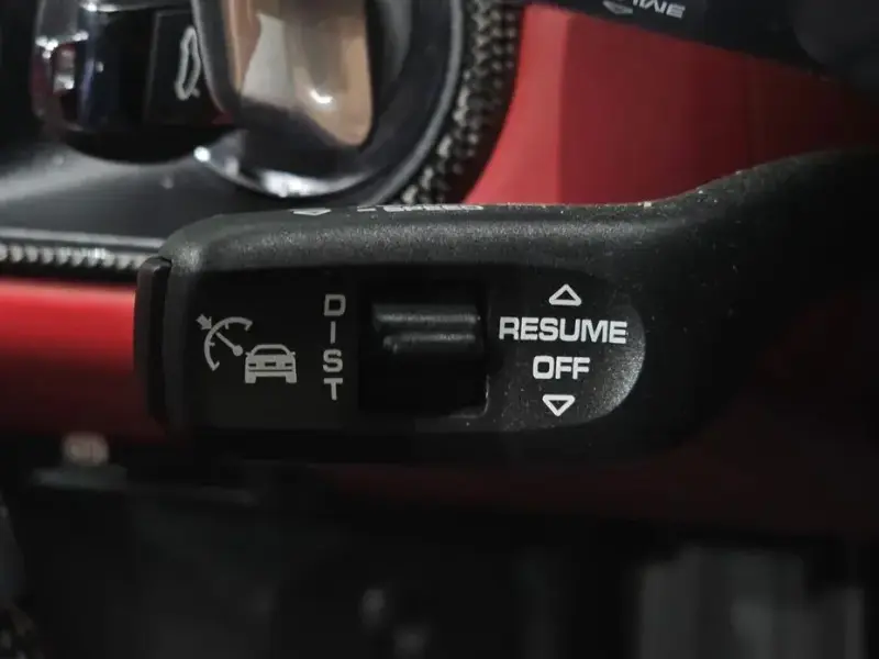 2023 Porsche Cayman с пробегом 21 298 км