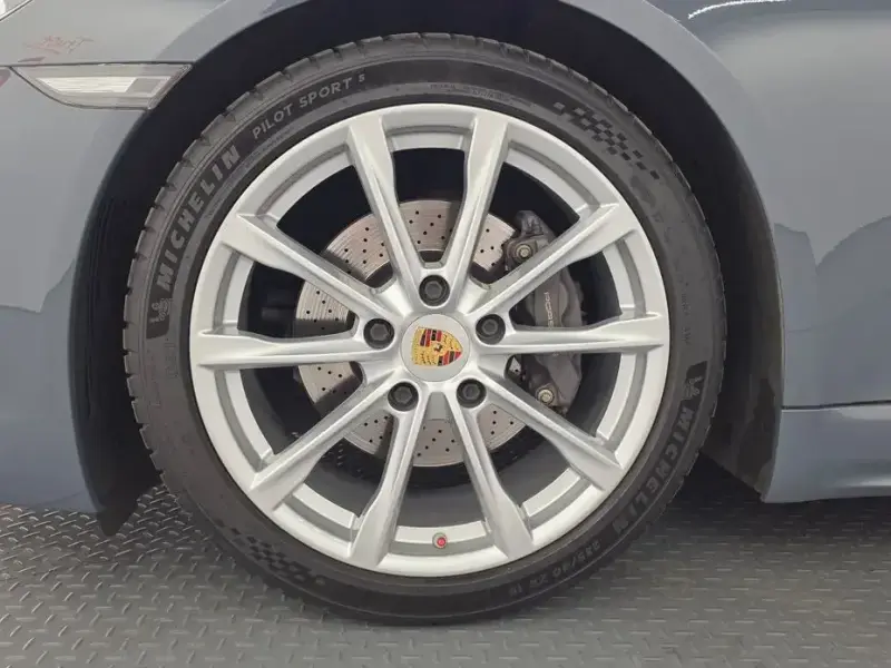 2018 Porsche Cayman с пробегом 54 416 км